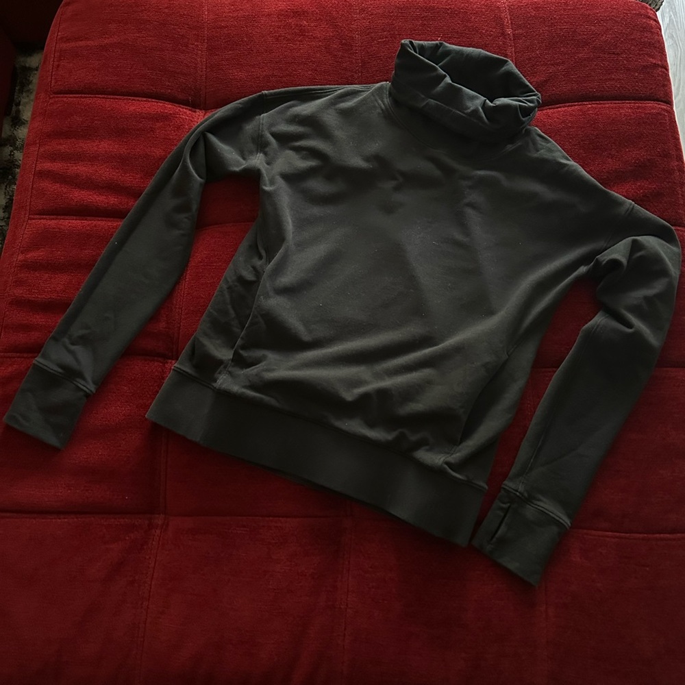 LULULEMON TUNIC SWEATER